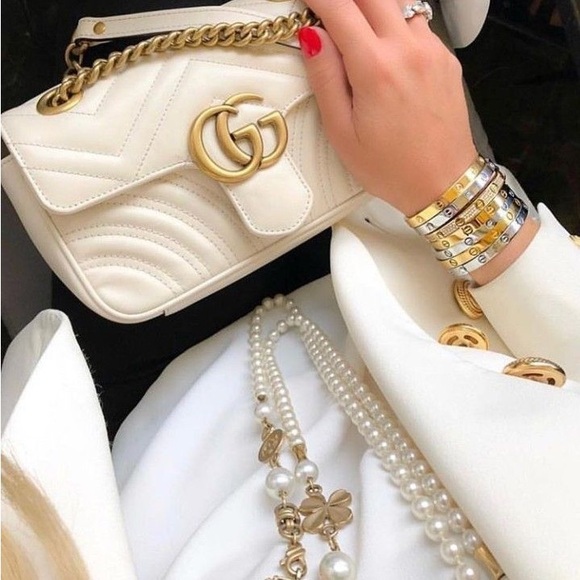 Gucci Ivory Quilted Bag with Gold Chain - Picture 1 of 9